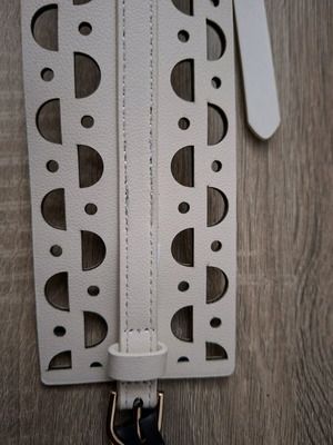 H&M belt wide waist, like new, beige