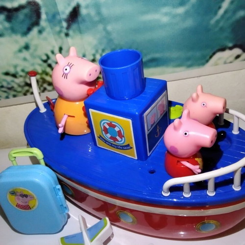 Peppa Pig Grandpa Pig's Boat with 3 figures and accessories