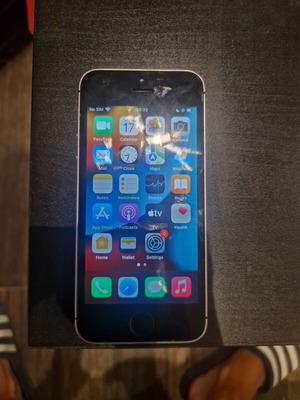 Apple iPhone SE first gen 16GB, grey