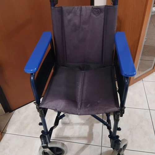 Surace 600 lightweight wheelchair used, 42cm seat width