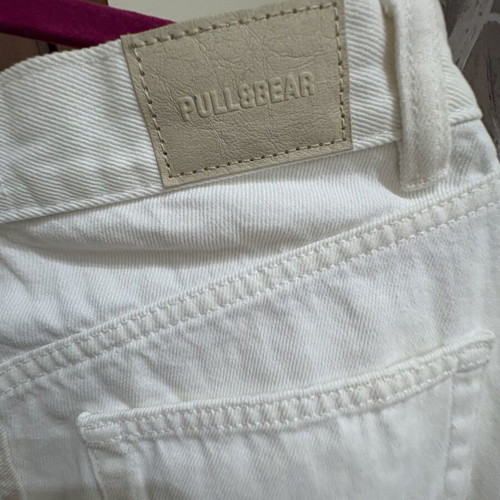 Pull & Bear women's jeans like new, size S, white