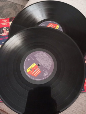 Hits 3 double record like new