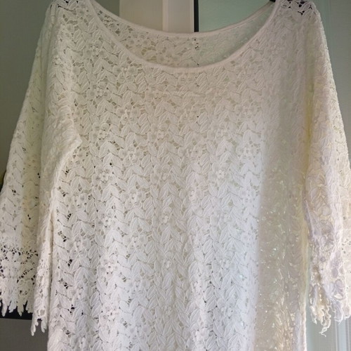 Lace dress cream color one size like new