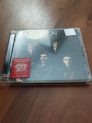 Queen Greatest Hits CD like new, rock