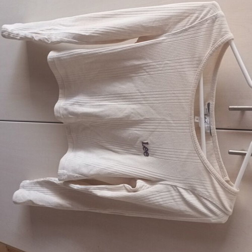 Lee women's beige t shirt like new size M