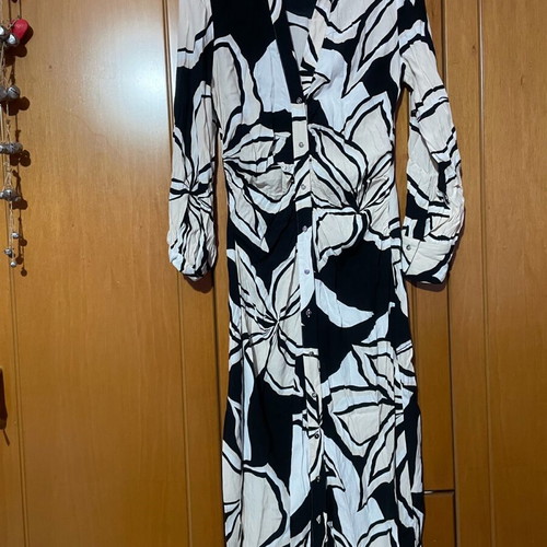 Semizie dress Zara like new with floral pattern, size M