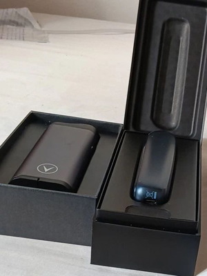 Vie Dry Herb Vaporizer kit like new with Ploom tobacco heating device