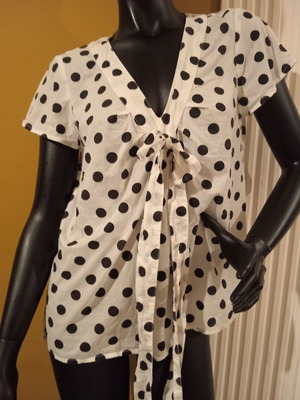 Laura Ashley polka dot blouse like new, cotton, size XL