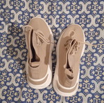 Women's athletic shoes size 39 beige, like new