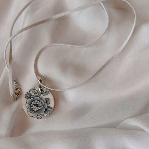 Necklace with soft leather chain and Crown Ducal Bristol China porcelain, custom made