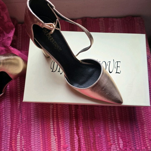 Diamantique bronze pumps new, size 38