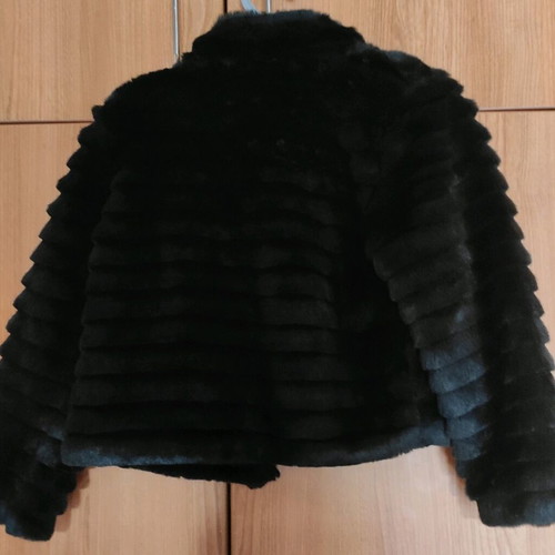 George kids faux fur jacket black like new for girl 6-7 years