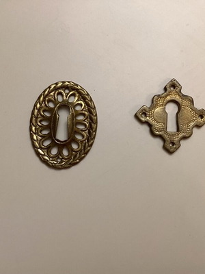 Set of 2 vintage brass lock plates used, from Italy