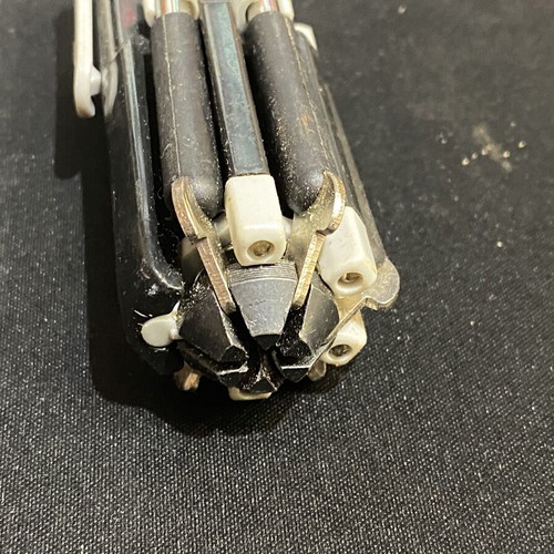 Multitool Screwdriver 6 in 1 with LED Flashlight like new