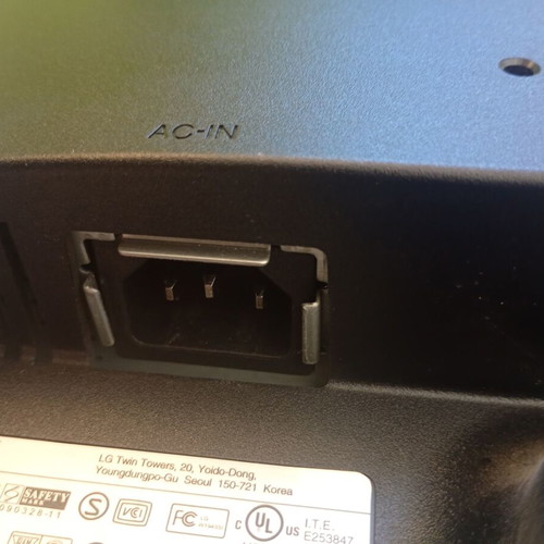 LG 18-inch computer monitor