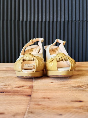 Γόβες Nak σαν καινούργιες, ιταλικής κατασκευής, μέγεθος 36,5, μπεζ