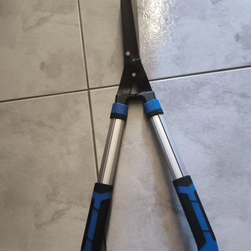 Lux Border Hedge Shears like new with aluminum handles