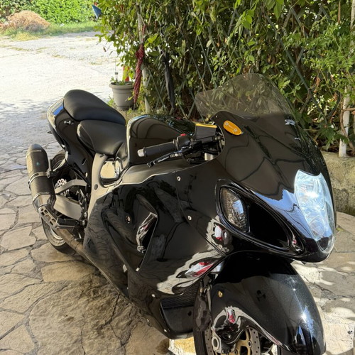Suzuki Hayabusa Gen 1 used, black road motorcycle