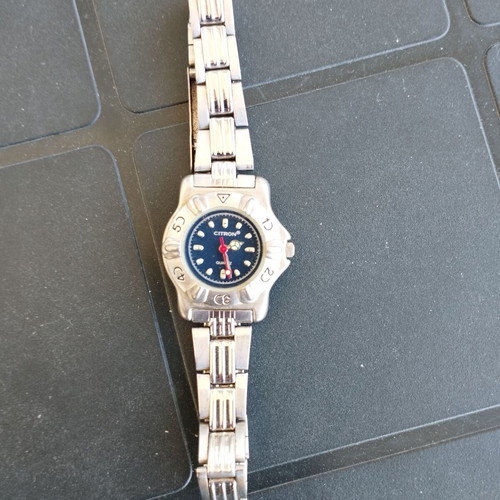 Citron wristwatch women's used, silver