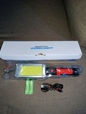 Rechargeable LED Worklight with Hook and Magnet new