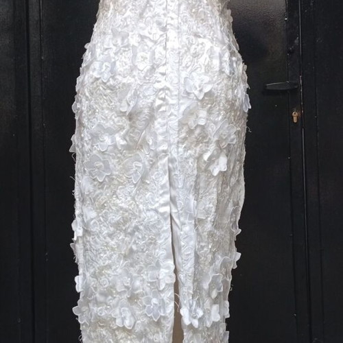 Kipour wedding dress with embossed lace hand-sewn like new