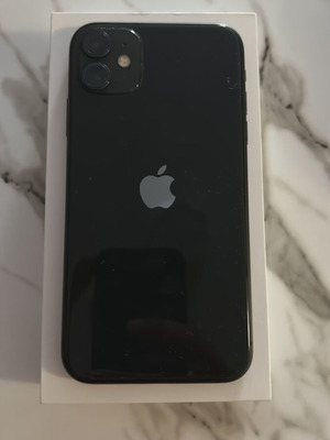 Iphone 11 64GB like new, black, minor surface scratches