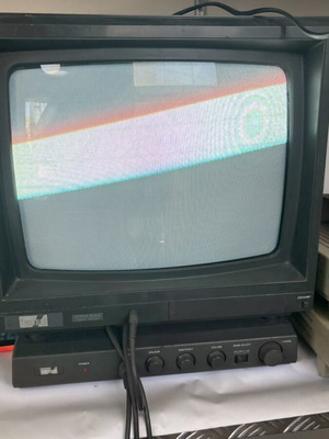 Amstrad CTM644 έγχρωμη οθόνη μεταχειρισμένη με δέκτη VHF και UHF