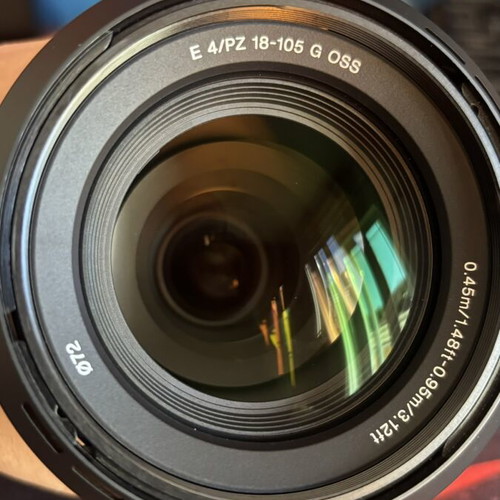Sony E Mount 18-105 F4 Lens like new