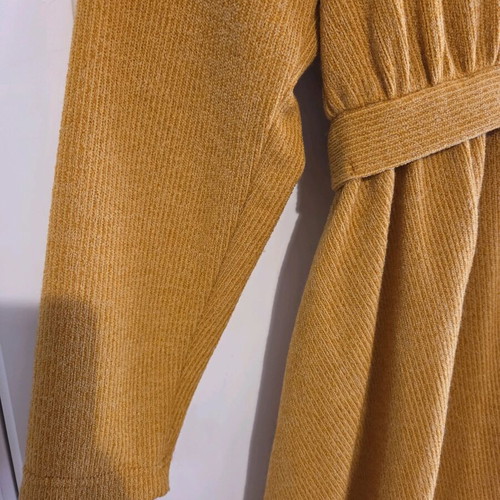 Easy wear knitted cardigan one size with belt like new, mustard