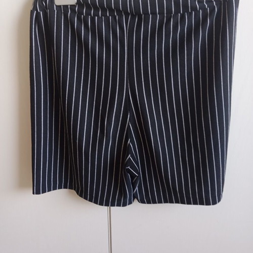 Sinsay striped bermuda shorts new, slightly elastic, black and white