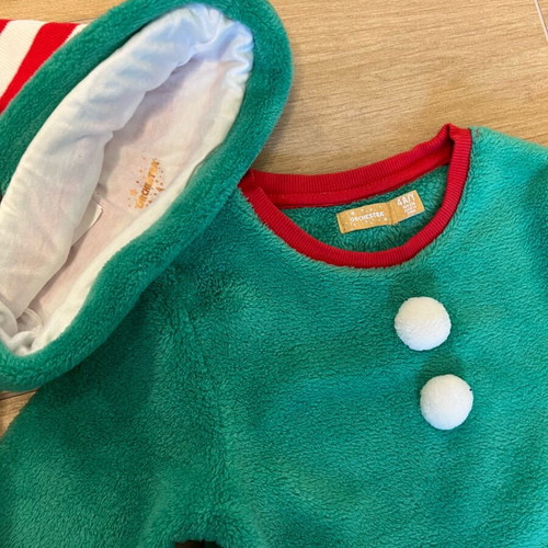 Elf pajama set 3 pieces for 4 years like new