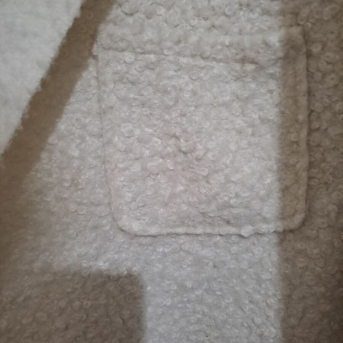 Zic Zac coat like new, white, size Medium with pockets and belt