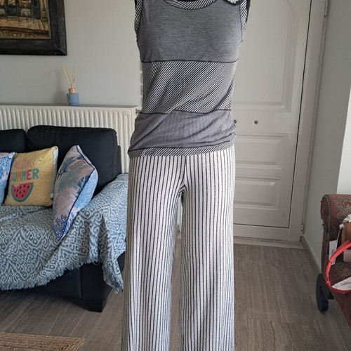 Liu Jo set like new, cotton and silk blouse with crystals, elastic pants