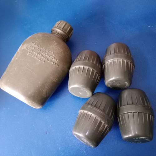 Grenade box used, set of 4 pieces