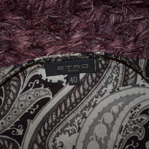 Etro Paisley Print blouse with V-neck like new, size 40