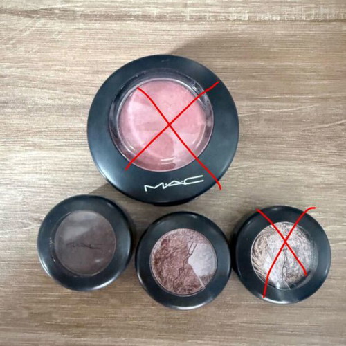 Mac products slightly used, 2 eyeshadows