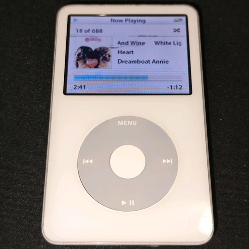 Apple iPod classic 5th gen 30Gb used with new battery