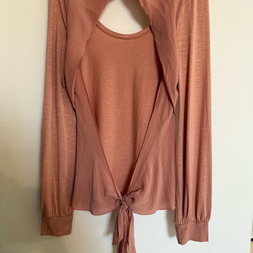 Reign blouse new with open back silk and viscose XS