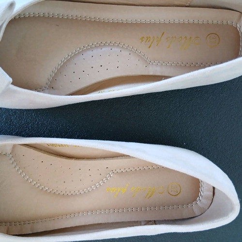 Moda plus women's pumps size 37 like new, beige