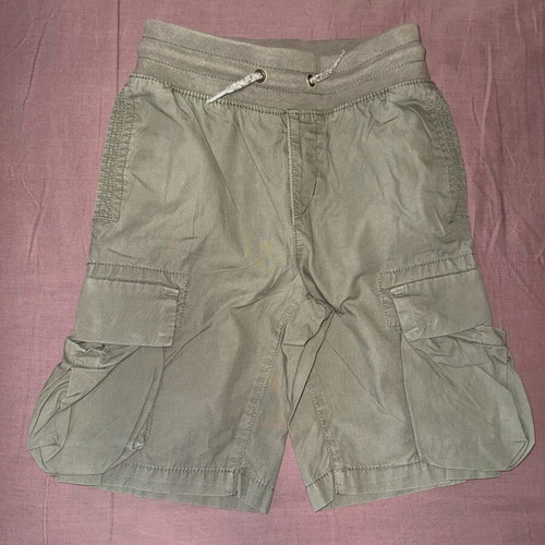 GAP Cargo shorts for 6 years boy like new, gray and beige