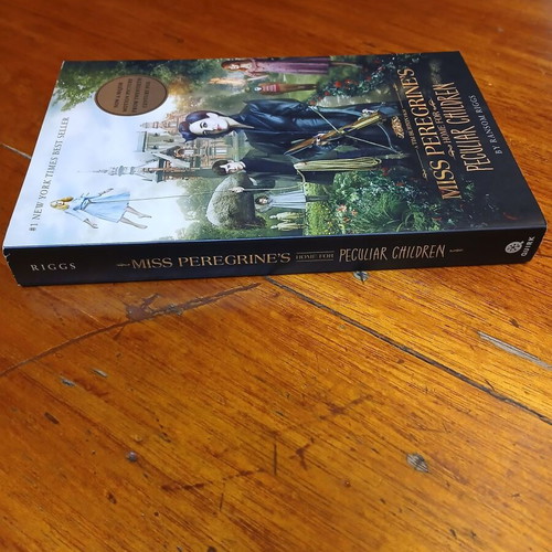 Book Miss Peregrine's Home for Peculiar Children Movie Edition new, English