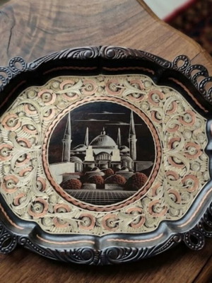 Χάλκινος δίσκος σκαλιστός παλιός μεταχειρισμένος σε άριστη κατάσταση