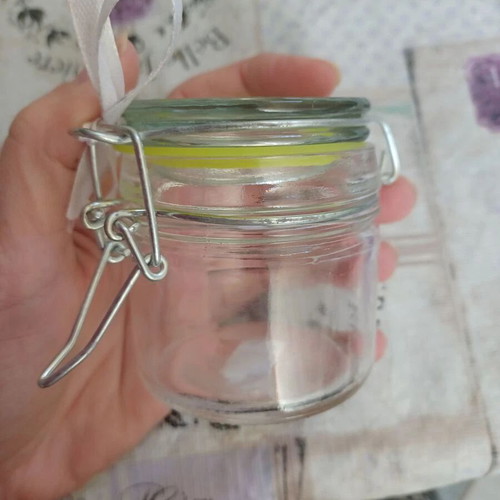 Small airtight jar like new