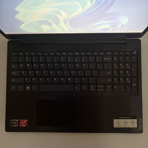 Lenovo IdeaPad 330-15IKB laptop Ryzen 3 12GB RAM 256GB SSD