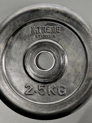 X-TREME rubber weight plates pair 2 x 2.5kg used