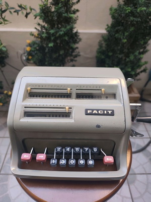 Facit C1-13 mechanical calculator used, Sweden 1950-1960