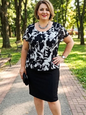 Veto women's blouse used, black and white floral design, size XL