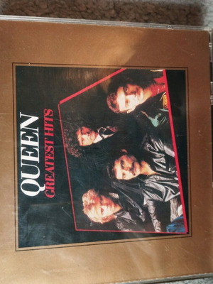 Queen Greatest Hits 1&2 CD used, two CDs with booklet
