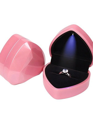 Rose wedding ring box new with projector and plush interior