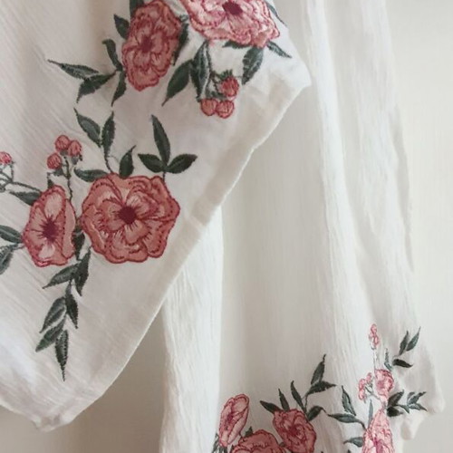 Blouse with embroidery new, short, size S, white